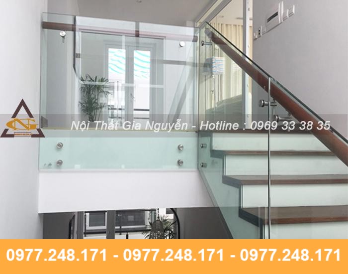 20 mẫu lan can cầu thang kính cường lực cao cấp đẹp giá rẻ Mẫu cầu thang kính bắt Pad tay vịn bắt bên hông sang trọng