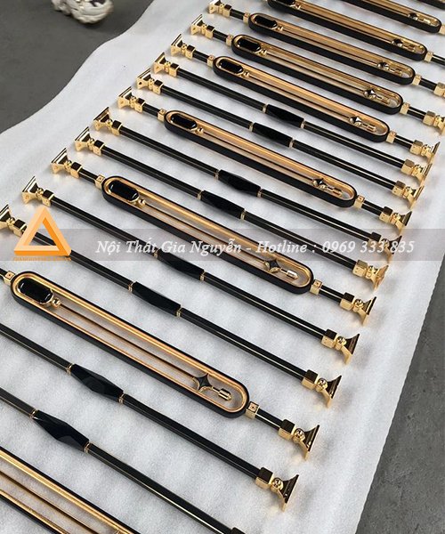 Mẫu trụ cầu thang nhôm đúc